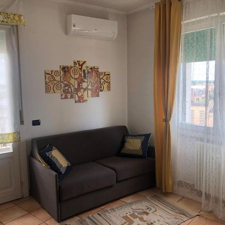 Apartment Verdiano Parma Bagian luar foto